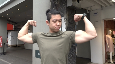 健身的人都很自戀?街頭猛男:「練太壯也有困擾」