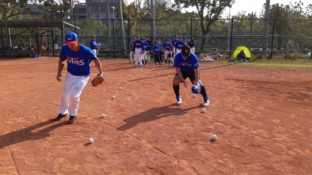 少年克服拒學　家扶協助找回人生目標