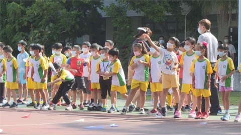 開學囉~入校持續量體溫、口罩備用可不戴