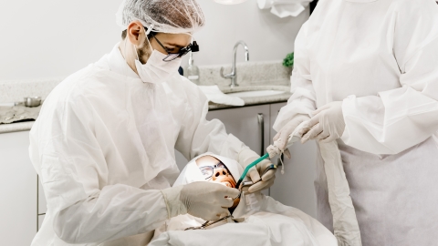 智齒該不該拔?這些情況需仔細評估!