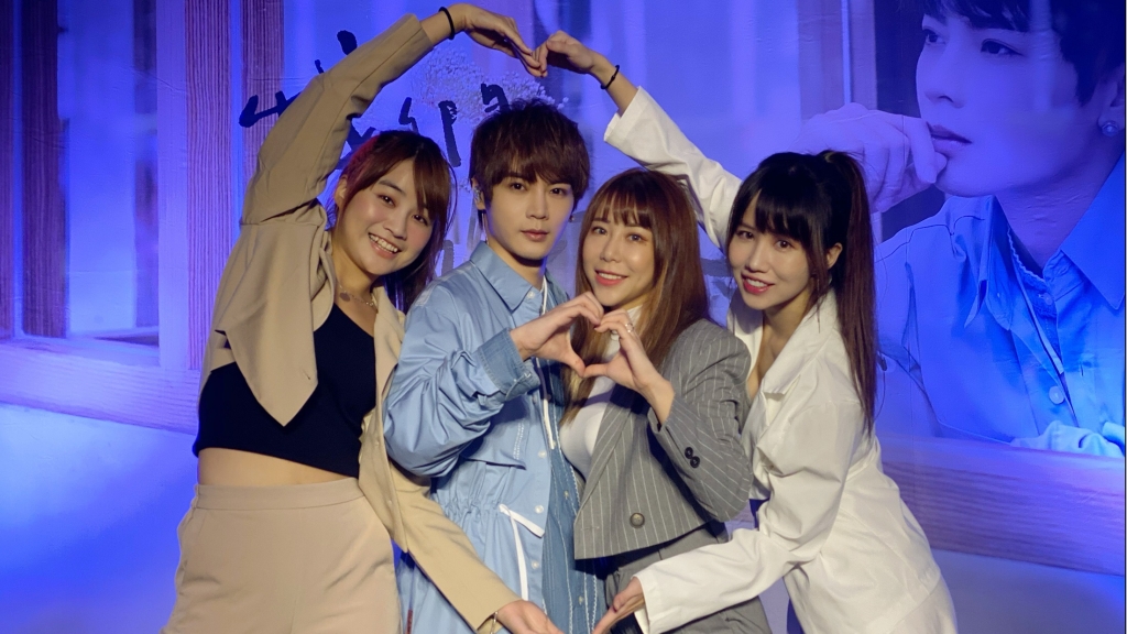 暖男歌手古曜威 雖疫情取消多場演出 但累積上百款粉絲愛心口罩  