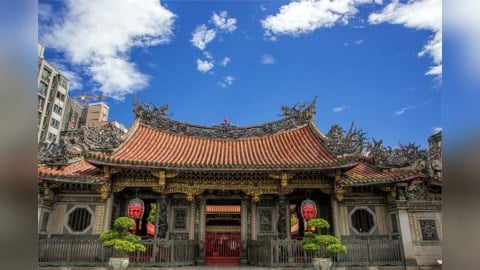 龍山寺攜手肝基會辦「免費肝篩檢」 結合科技推動萬人保肝問卷「挑戰創金氏紀錄」