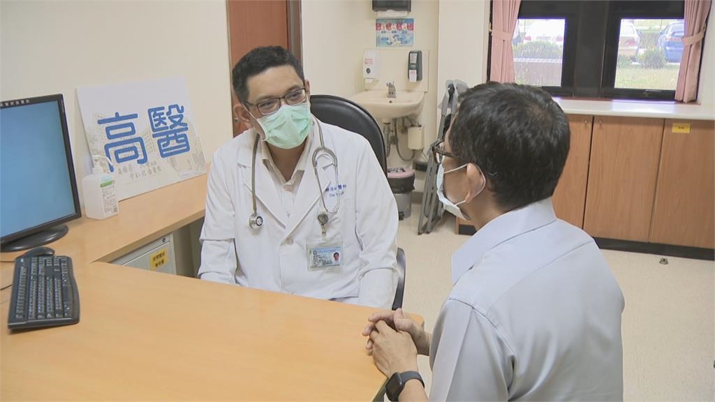 醫生看診未戴口罩 首案例開罰15000元