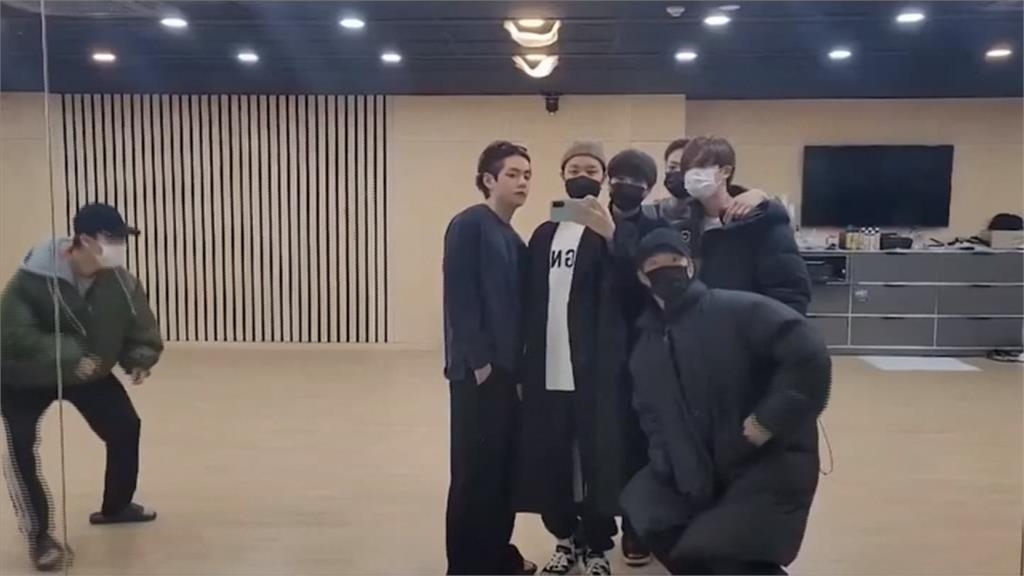 BTS新曲奪美國告示榜冠軍 寫62年新紀錄