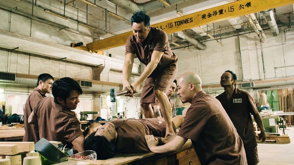 《逃獄兄弟》重現監獄凶狠惡鬥黑幕....胸口碎木板 被狠抓下體.....