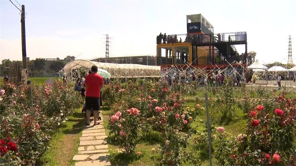 春節連假最末日 屏東熱博、壽山動物園人潮滿滿