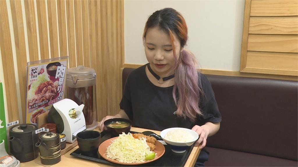 屬牛看過來！ 炸豬排店請吃豬排「劍湖山門票百元有找」玩翻天