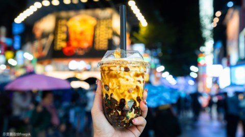 手搖飲「爆肥配料」竟不是加珍珠！營養師公布《手搖加料熱量排行榜》 第一名跌破網友眼鏡