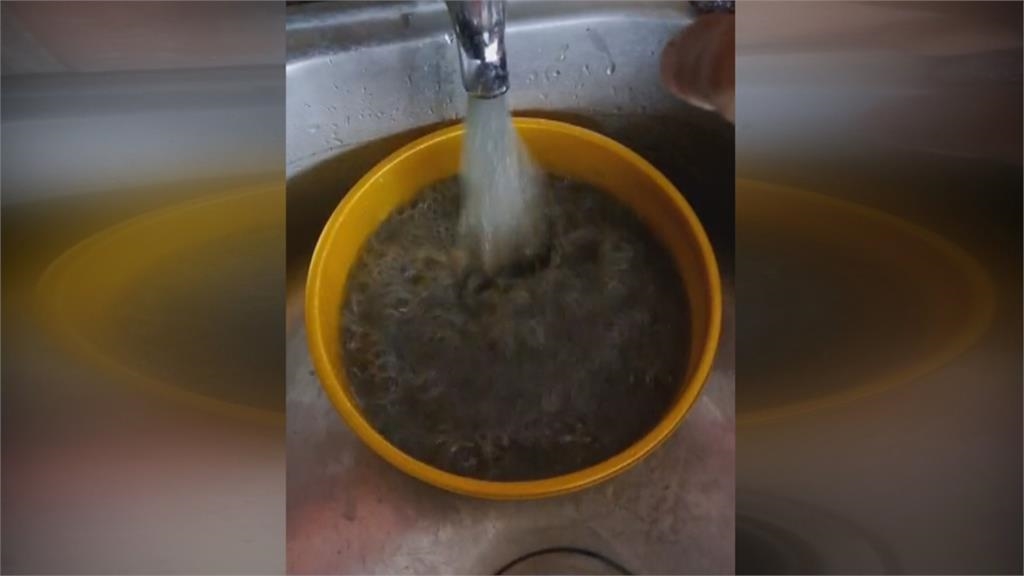 日月潭水位探新低 伊達邵水龍頭「流泥水」