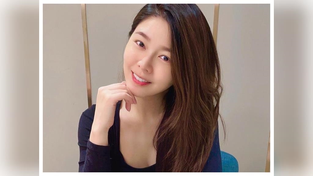 4寶媽炸腹肌！白家綺「扭腰甩髮」尬舞女兒　性感姿態網看傻：神基因