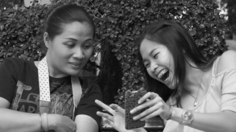 母親驟逝!依瑟儂曬合照傾訴思念:只有時間能讓一切變好