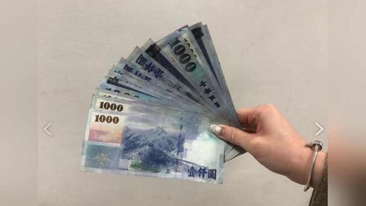 他抱怨「中秋禮金」只領5000　科技業一聽臉綠：我公司要倒了嗎？