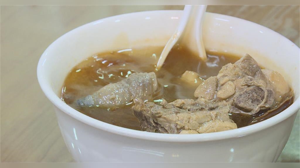 麻油雞加高麗菜是外行?老饕曝「1神物」必入鍋:加過才知道多神 麻油雞加高麗菜是外行?老饕曝「1神物」必入鍋:加過才知道多神