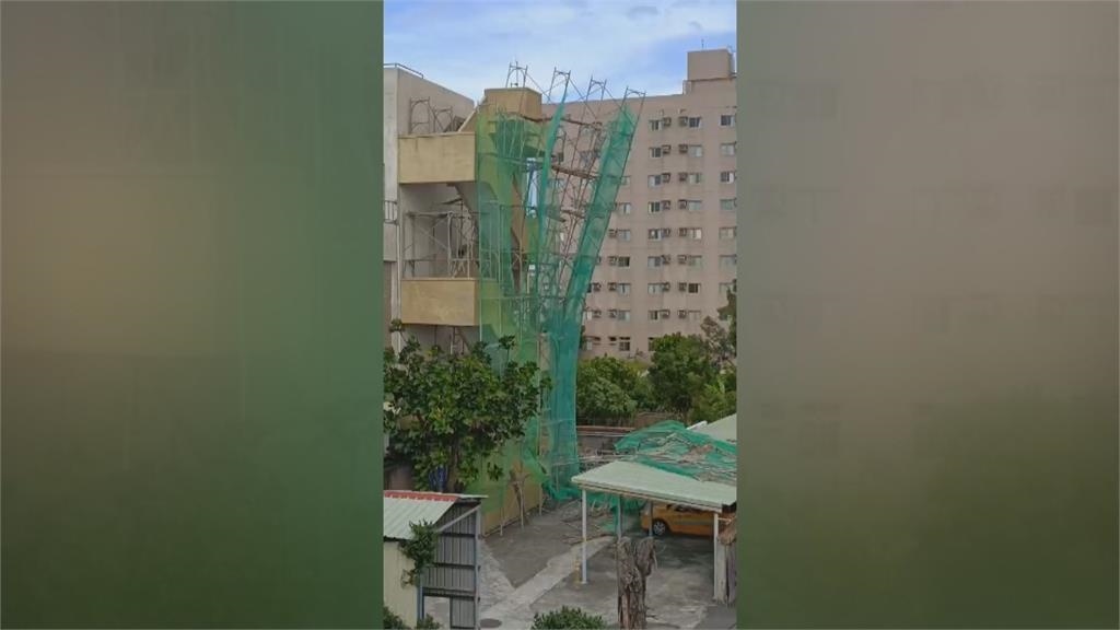 10級陣風=輕颱威力　恆春落山風發威　電信鷹架被吹落　滿州鄉停電