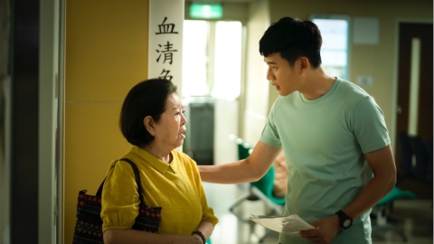 全民阿嬤陳淑芳《我吃了那男孩一整年的早餐》自嘲老倒縮 跳巴頭孫子周興哲!和于子育婆媳交手沒台詞卻紅眼眶 