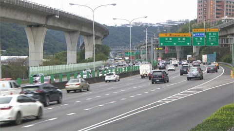 春節返鄉湧車潮! 明國道5大地雷路段曝光「建議下午再出發」