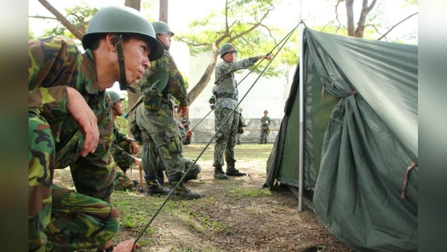 後備軍人注意！新教召5日開訓「行軍野炊14天無休」　每日滑手機2小時