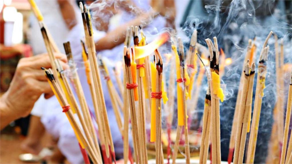清明節夢見祖先託夢!專家解釋「祂有事要交代」這樣做能解決 清明節夢見祖先託夢!專家解釋「祂有事要交代」這樣做能解決