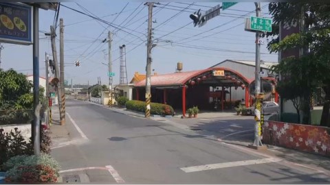 鄰居暖送「活跳跳」禮物!他讚「住鄉下沒不好」引共鳴:開門都會踢到菜