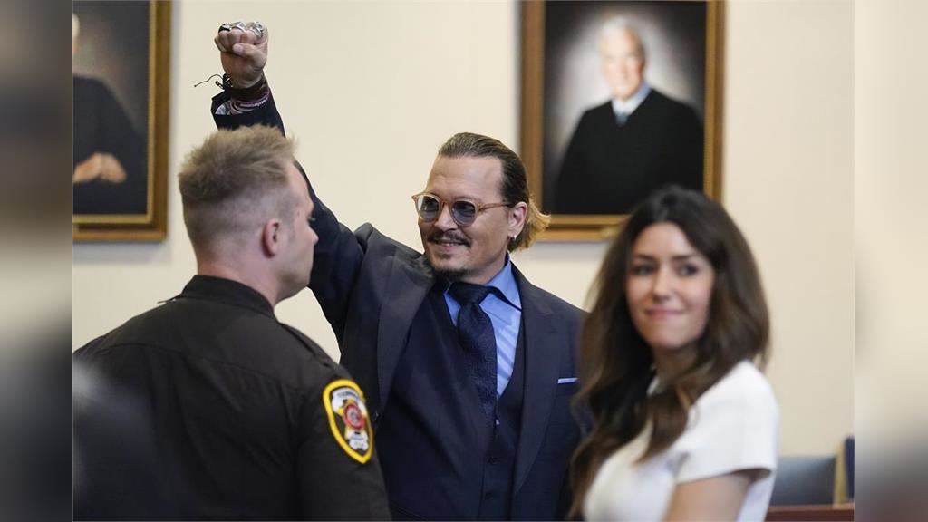 與粉絲共享勝利的喜悅！強尼戴普深夜開抖音帳號　首部片狂吸千萬觀看