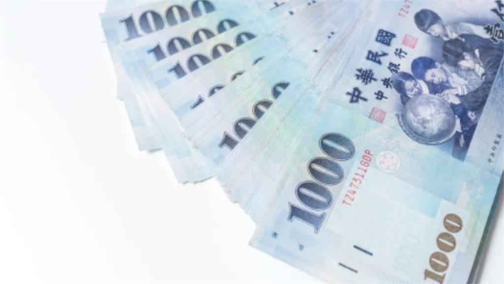 他25歲月存45K！「嘸2桶金」被女友嫌少　真相大逆轉全網看傻了