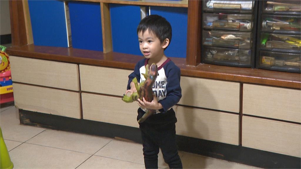 育兒托育補助8月加碼！　阿公阿嬤帶孫津貼5千元