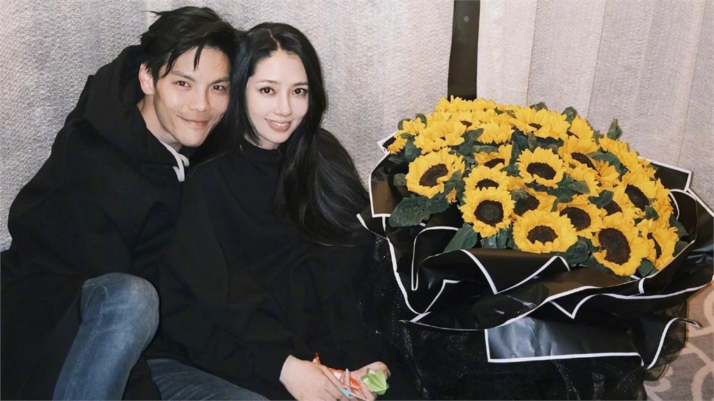 曾轟向佐「那個亂來的」！郭碧婷爸發文遭酸「向太哄好了」　他火大反擊