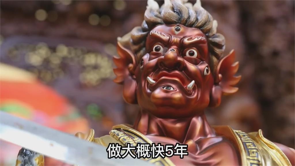 神將金身24顆眼睛全水晶!張柳將軍護來台300年聖君 威嚴姿態網