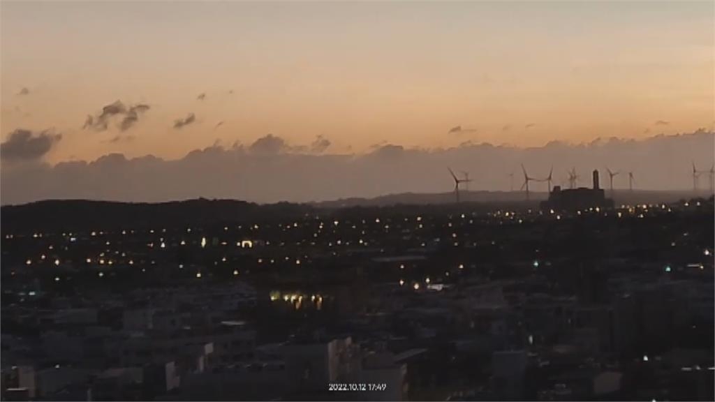 竹南外海出現壯觀「海嘯雲」　民眾稱奇　專家這麼說