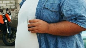 為什麼男性會得「女乳症」？醫揭3病因1風險 