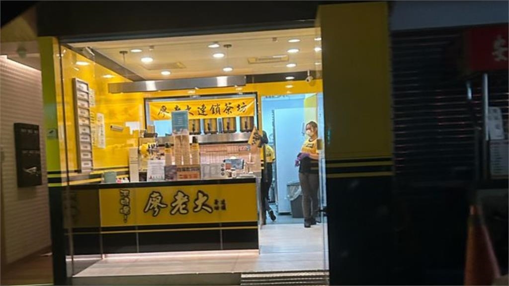 阿娘喂好慘！全台第1家廖老大分店「尖峰時段0客人」現況曝光網搖頭