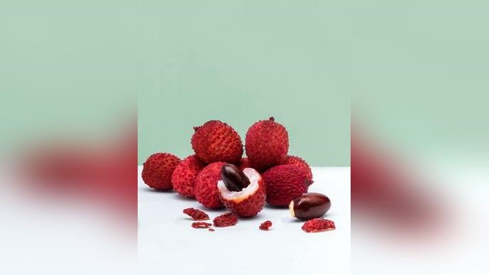 「荔枝核」可緩解陰莖痛、痛經！ 中醫師勸：具散寒祛濕吃完別扔