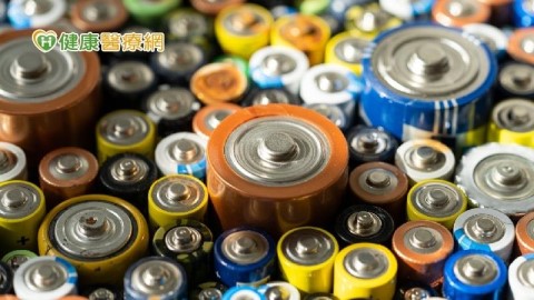 皮疹會蠕動、腸胃塞55個電池! 震驚醫生的10個離奇病例