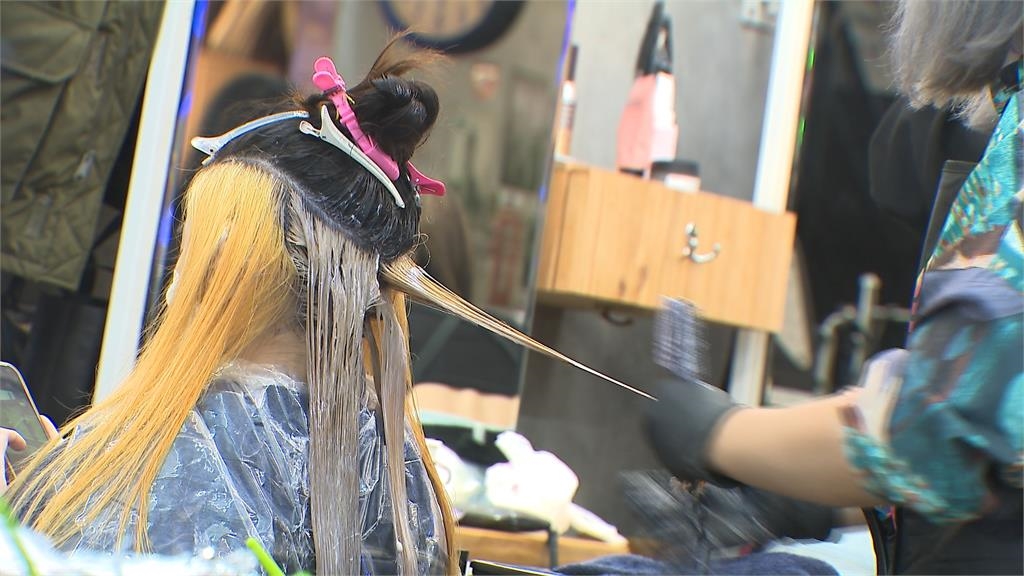 總公司:過年不漲價 假的? 曼都、小林分店變相漲