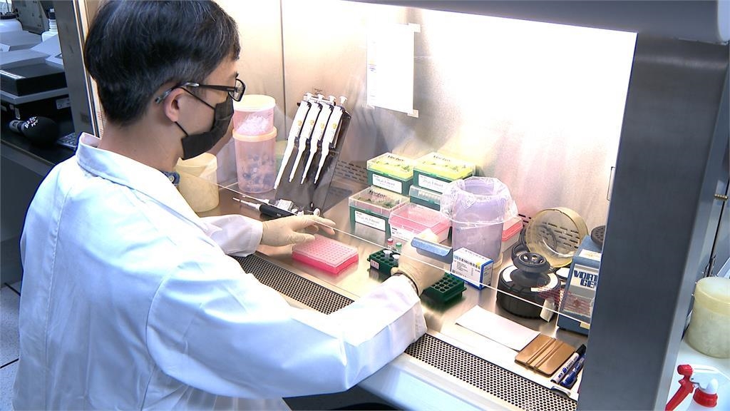 趙少康質疑PCR不採唾液圖利? 指揮中心駁斥 趙少康質疑PCR不採唾液圖利? 指揮中心駁斥