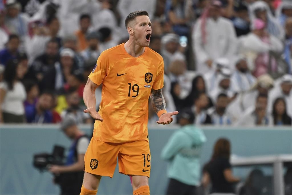 足球/世界盃8強「爆粗口」嗆荷蘭球員!梅西後悔了:一切發生太快