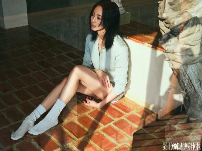 張鈞甯「仙氣唯美照」險洩神祕領域！超逆天長腿「光潔無暇」晃暈網友