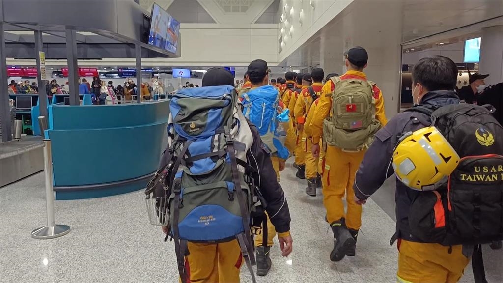 當年921土耳其首批抵台救援 台灣40人搜救隊出發馳援
