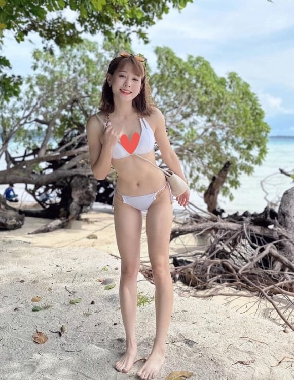 啦啦隊甜心「純欲比基尼」全身照流出 辣照3連發全網暈慘:我沒了