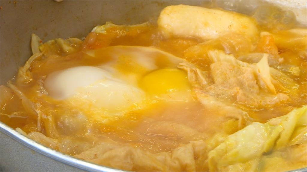餐飲業者因應蛋荒　牛排店暫停「麵換蛋」、小火鍋店蔬菜代替