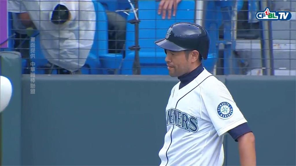 鈴木一朗揮棒打高球？　「二朗」今村健太模仿本尊激像