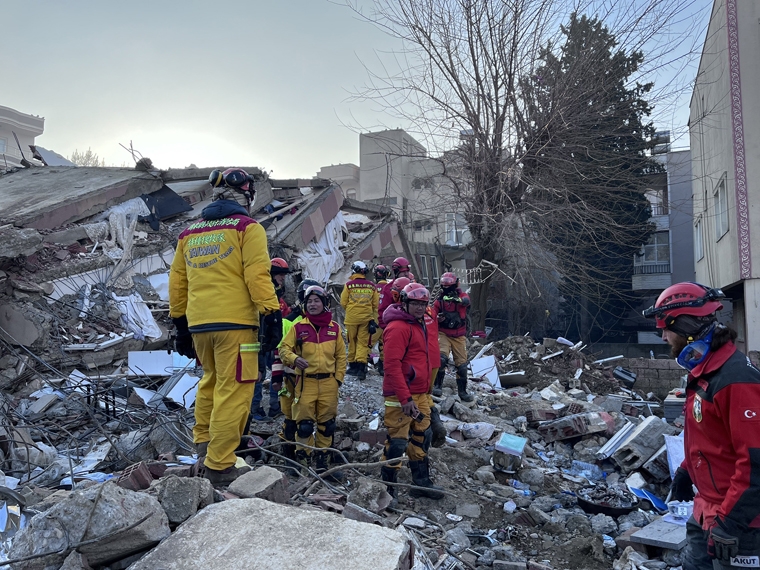 土耳其救災搜救隊與高醫隨隊醫護返國 醫憂搜救隊身心