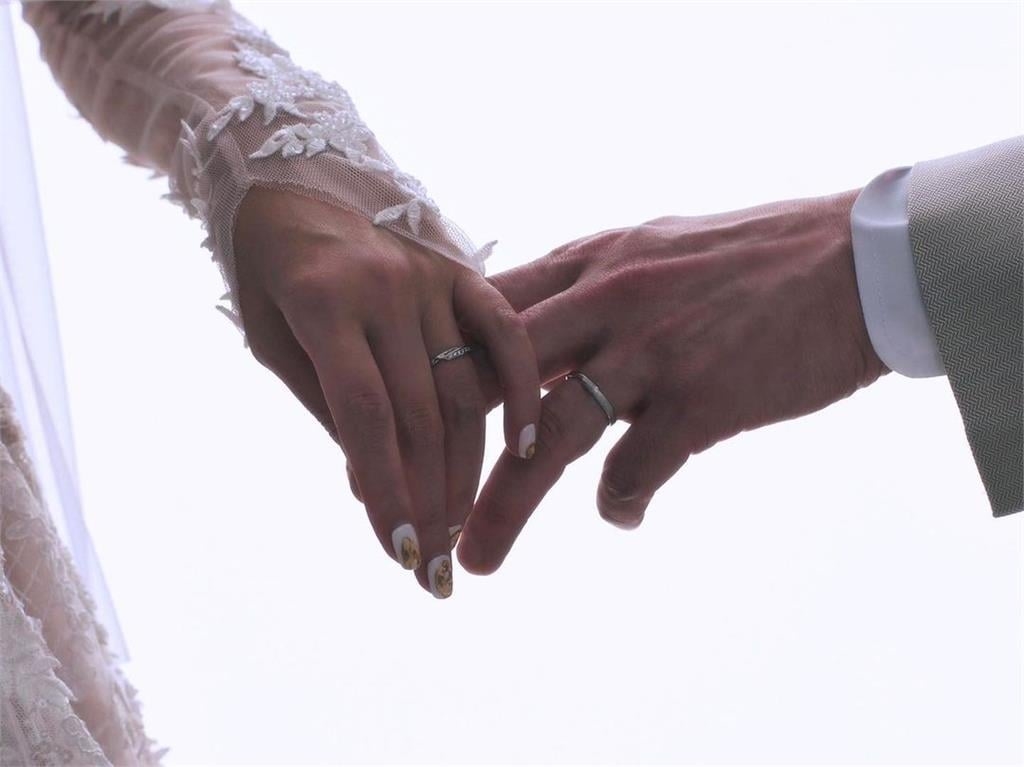 中島美嘉40歲生日宣布再婚! 曬超閃婚戒照甜喊:一起往前走