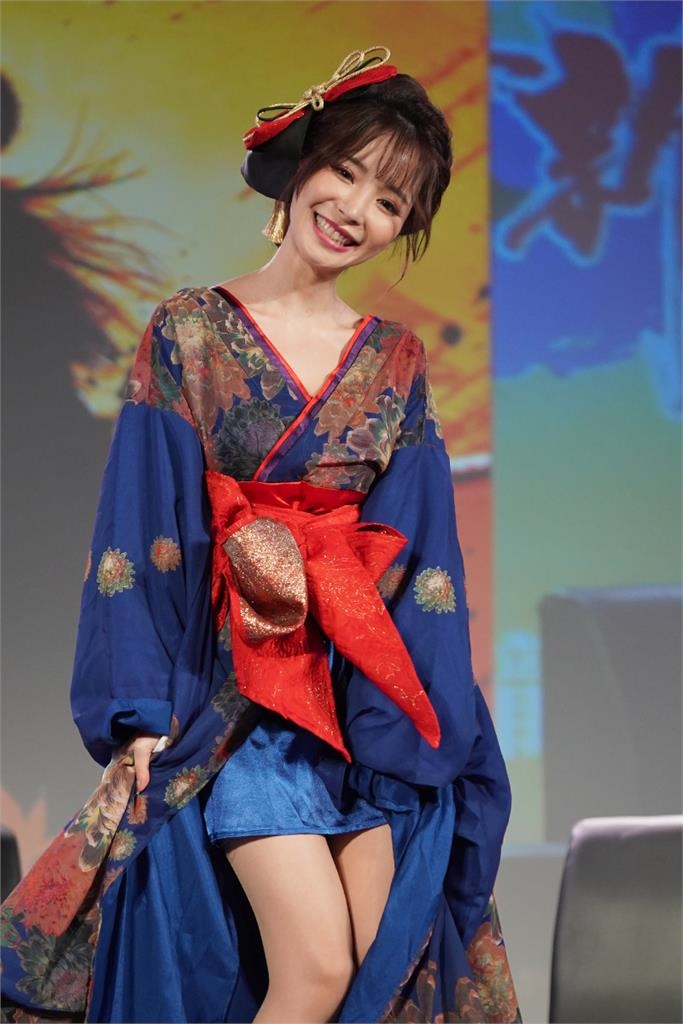 「暗黑女神」桃乃木香奈降臨台灣！花魁服放送雪白「直逼禁區」超震撼