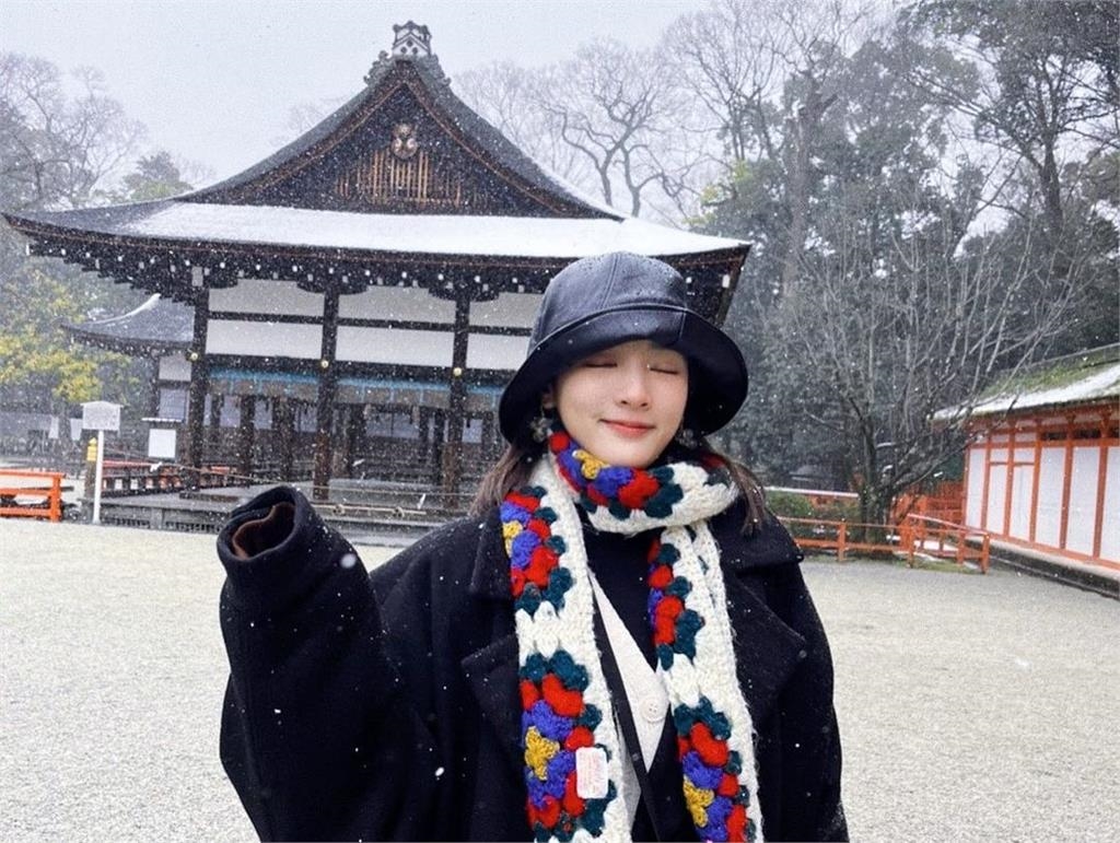 認愛曹佑寧不藏了！王淨狂發「男友視角照」超閃　日本道別禮物曝光