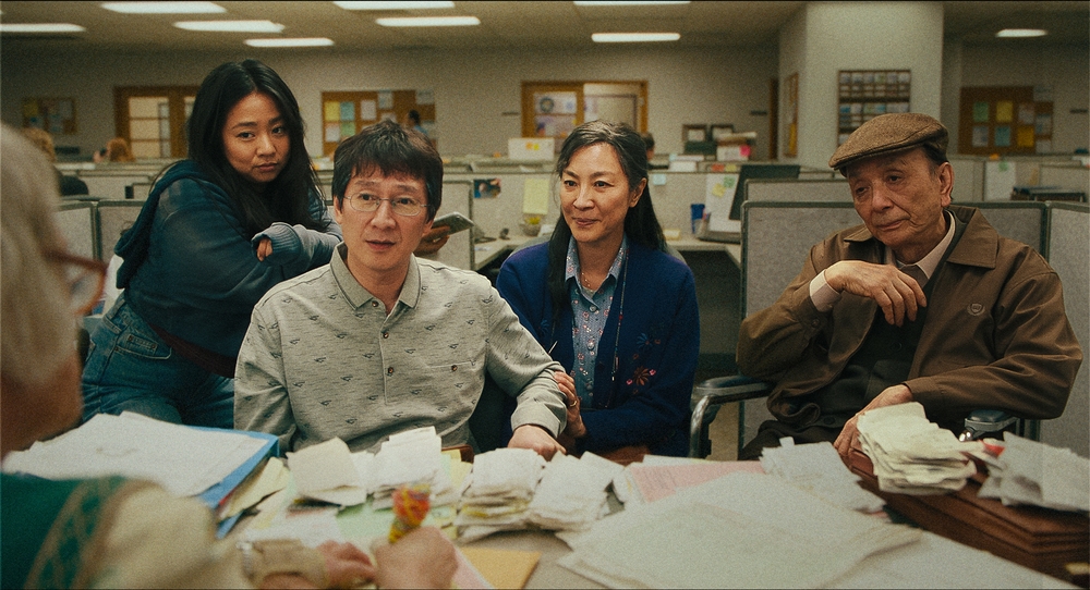 60歲楊紫瓊摘金呼聲高! 有望改寫影史成首位亞裔奧斯卡影后 