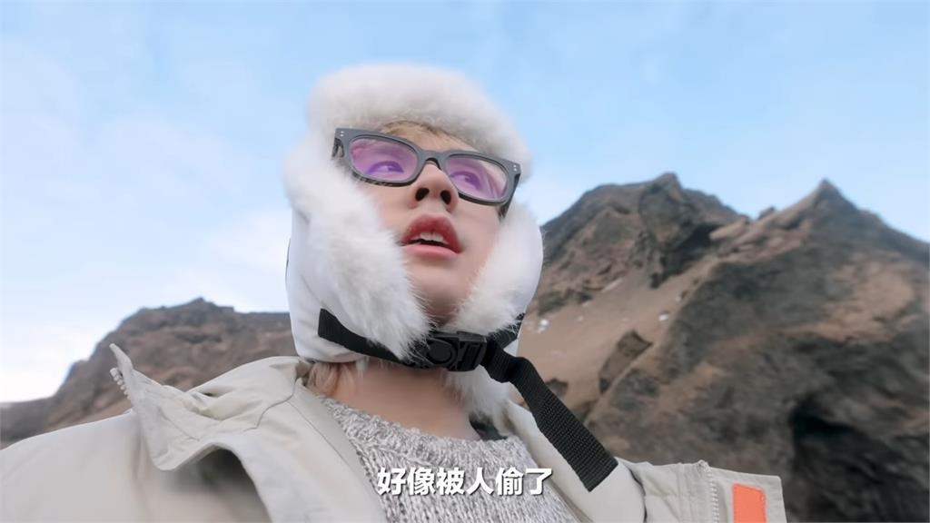 衰事不斷！網紅遊冰島遺失相機　女友幫尋回後他1反應讓網傻眼