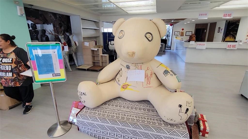 花蓮東旭觀海酒店整修停業 清倉大拍賣超殺優惠民眾瘋搶