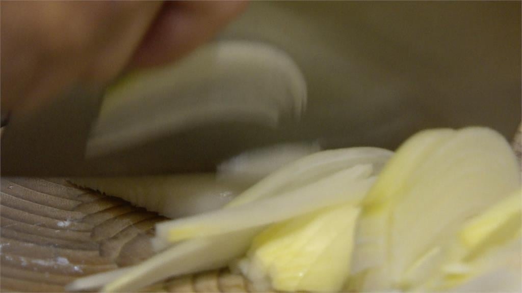 洋蔥好處多抗氧化還能預防失智　生的營養價值更高！這種人不能多吃