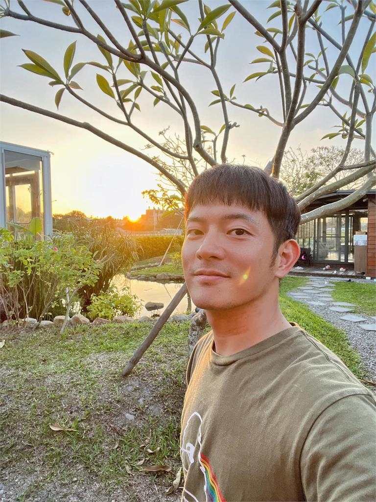 宥勝當「家庭主夫」14天突崩潰發文!1句親喊:我到底做錯什麼